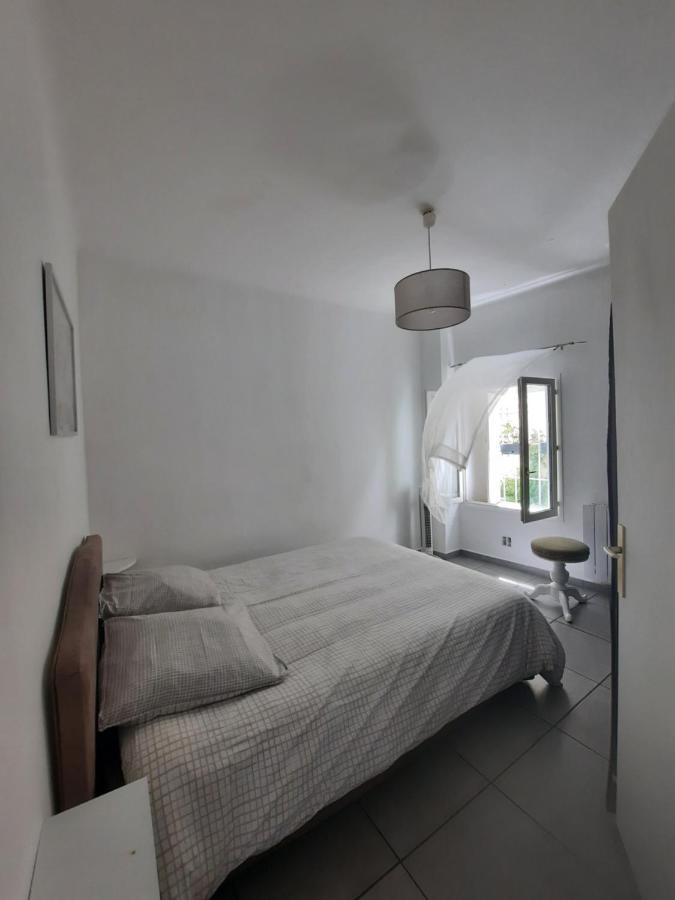 Agreable Appartement T2 Proche Centre Nimes Exterior photo